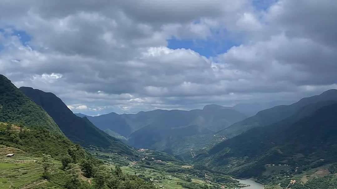 1-Day Sapa Hiking Tour: Cat Cat, San Sa Ho, Y Linh Ho Mong, Lao Chai San & Ta Van